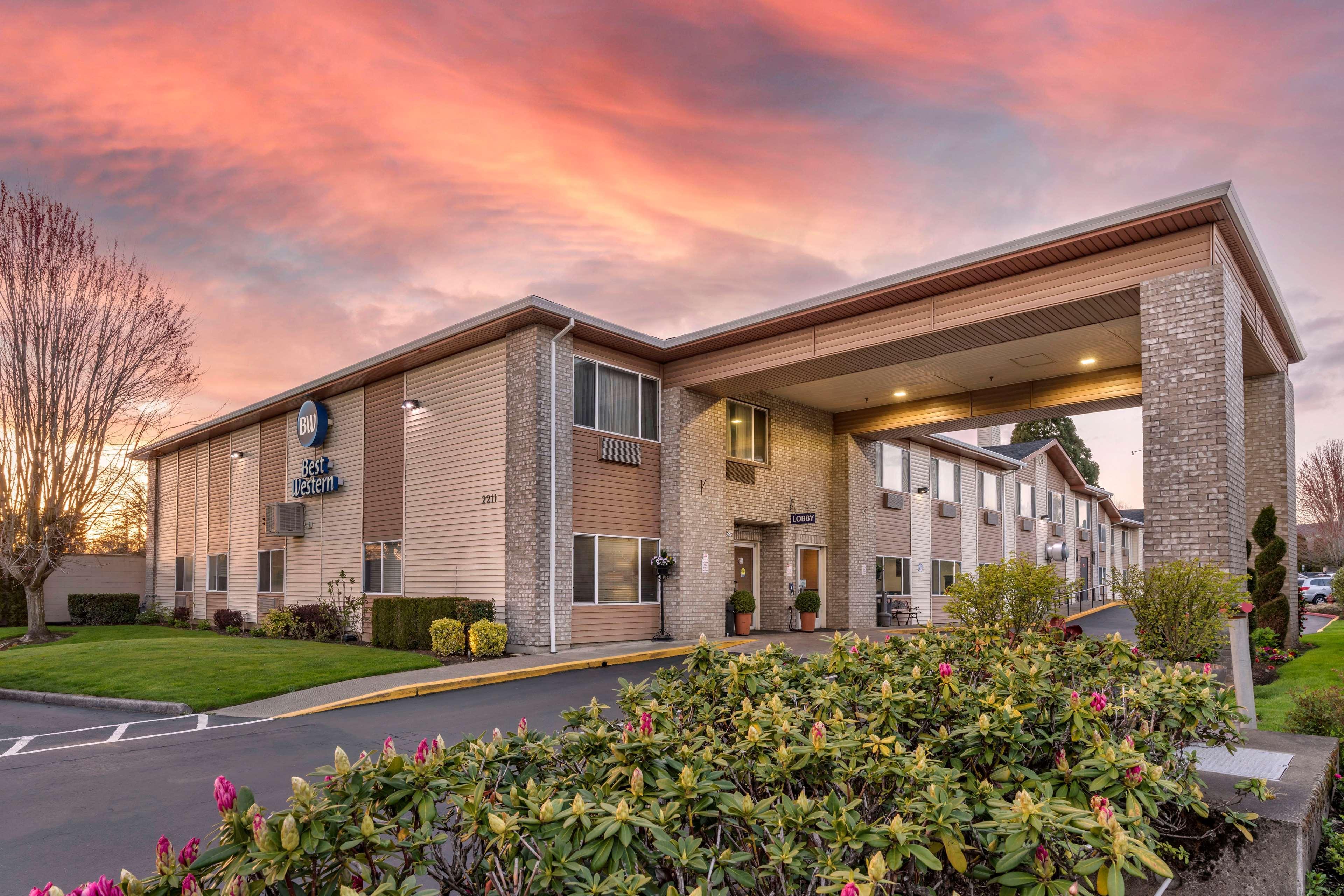 Best Western Newberg Inn Eksteriør bilde